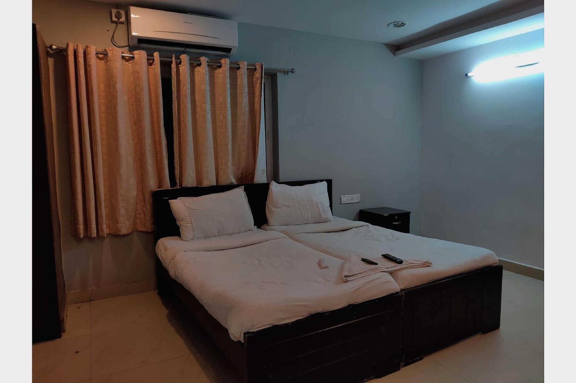 Hotel O White Solitaire Ludhiana Exterior foto